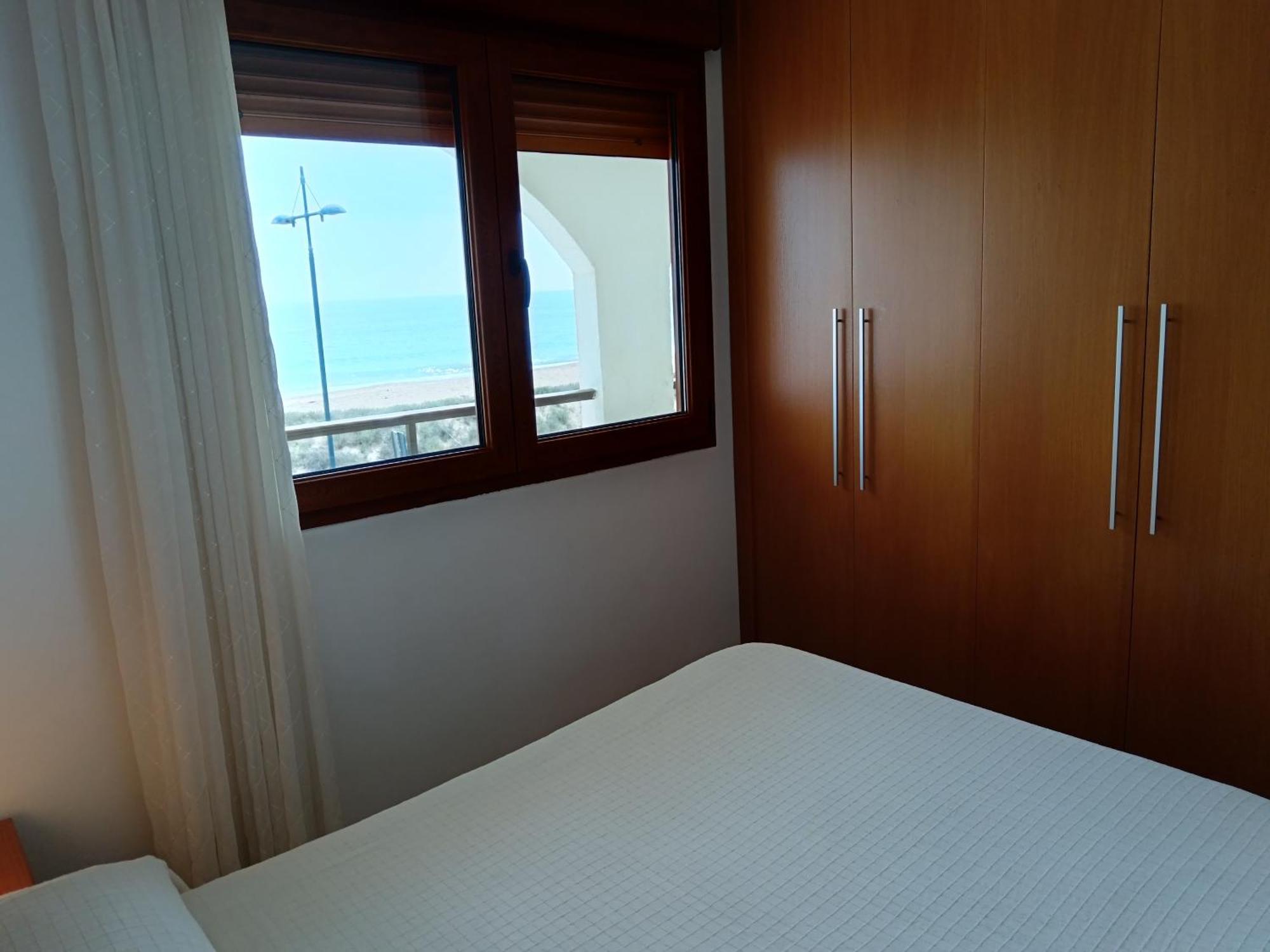 Primera Linea De Playa, Ada Benedicto Xiii, Aire Acondicionado, Wifi, Parking Peñíscola Oda fotoğraf